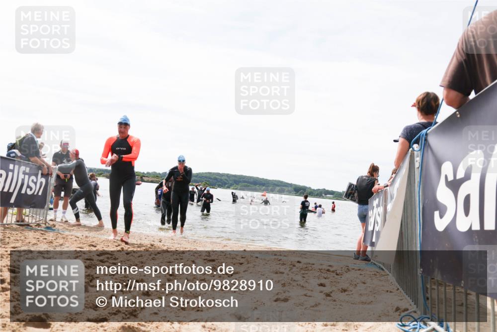 21.06.2026 - Viking Triathlon Michael Strokosch http://msf.ph/oto/9828910 21.06.2026 10:53:41 Schwimmen 59, 182, 365, 375, 607 meine-sportfotos.de