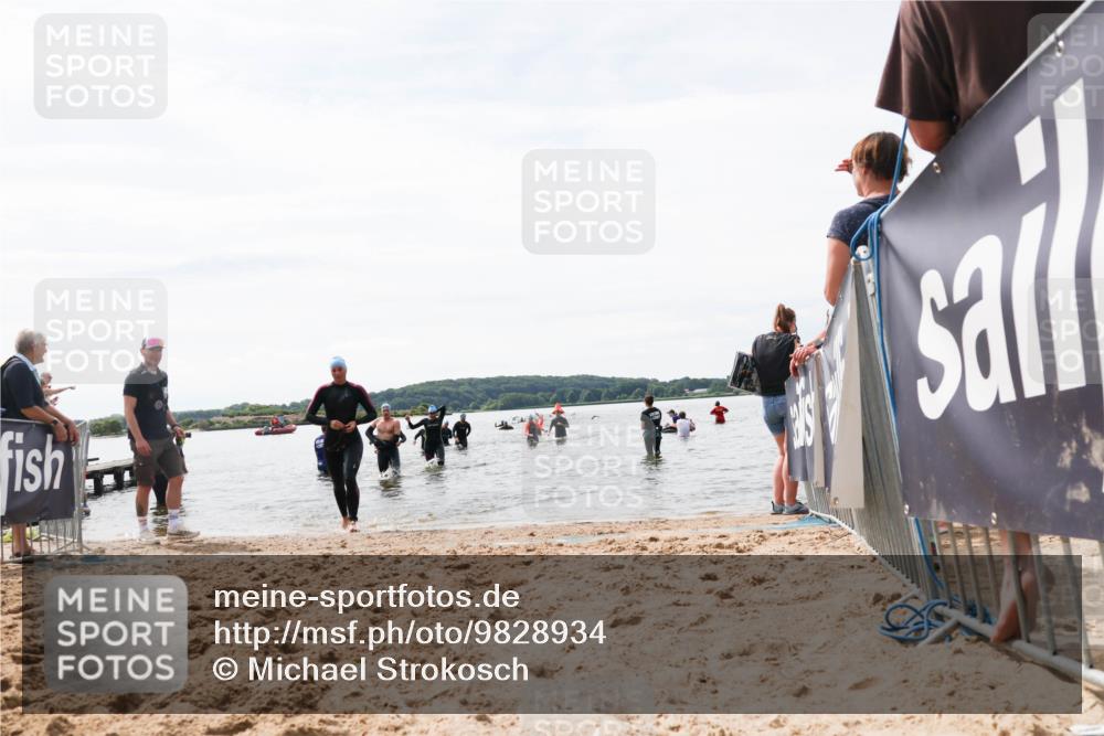 21.06.2026 - Viking Triathlon Michael Strokosch http://msf.ph/oto/9828934 21.06.2026 10:53:49 Schwimmen 97, 182, 365, 538, 607 meine-sportfotos.de