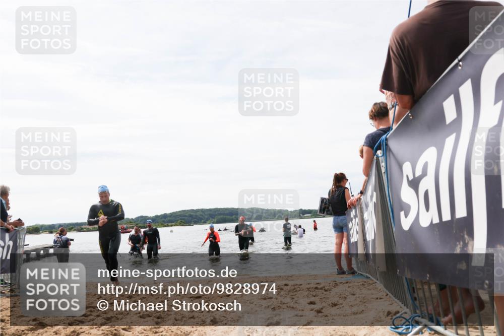 21.06.2026 - Viking Triathlon Michael Strokosch http://msf.ph/oto/9828974 21.06.2026 10:54:03 Schwimmen 61, 97, 190, 203, 257, 390, 515, 631 meine-sportfotos.de