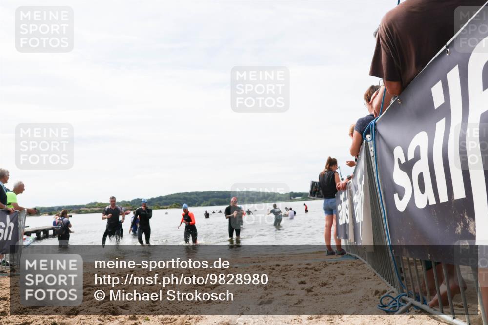 21.06.2026 - Viking Triathlon Michael Strokosch http://msf.ph/oto/9828980 21.06.2026 10:54:05 Schwimmen 61, 190, 203, 257, 390, 515, 631 meine-sportfotos.de