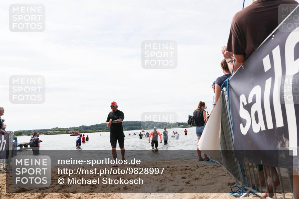 21.06.2026 - Viking Triathlon Michael Strokosch http://msf.ph/oto/9828997 21.06.2026 10:54:10 Schwimmen 61, 190, 237, 390, 631 meine-sportfotos.de