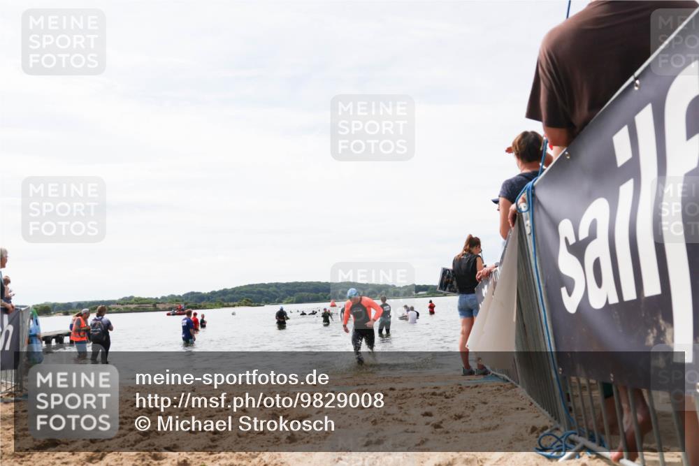 21.06.2026 - Viking Triathlon Michael Strokosch http://msf.ph/oto/9829008 21.06.2026 10:54:14 Schwimmen 61, 190, 237, 631 meine-sportfotos.de