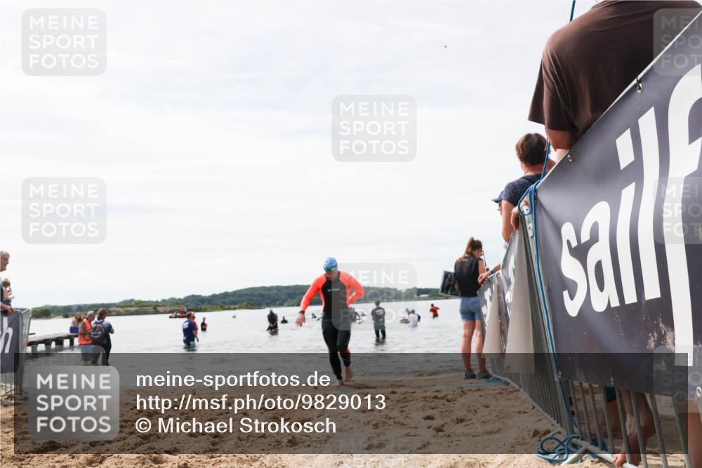 21.06.2026 - Viking Triathlon Michael Strokosch http://msf.ph/oto/9829013 21.06.2026 10:54:16 Schwimmen 237, 631 meine-sportfotos.de