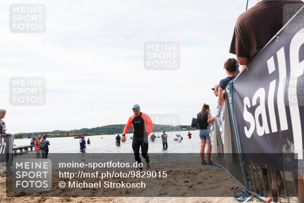 21.06.2026 - Viking Triathlon Michael Strokosch http://msf.ph/oto/9829015 21.06.2026 10:54:16 Schwimmen 237, 631 meine-sportfotos.de