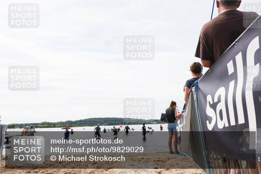 21.06.2026 - Viking Triathlon Michael Strokosch http://msf.ph/oto/9829029 21.06.2026 10:54:21 Schwimmen 237 meine-sportfotos.de