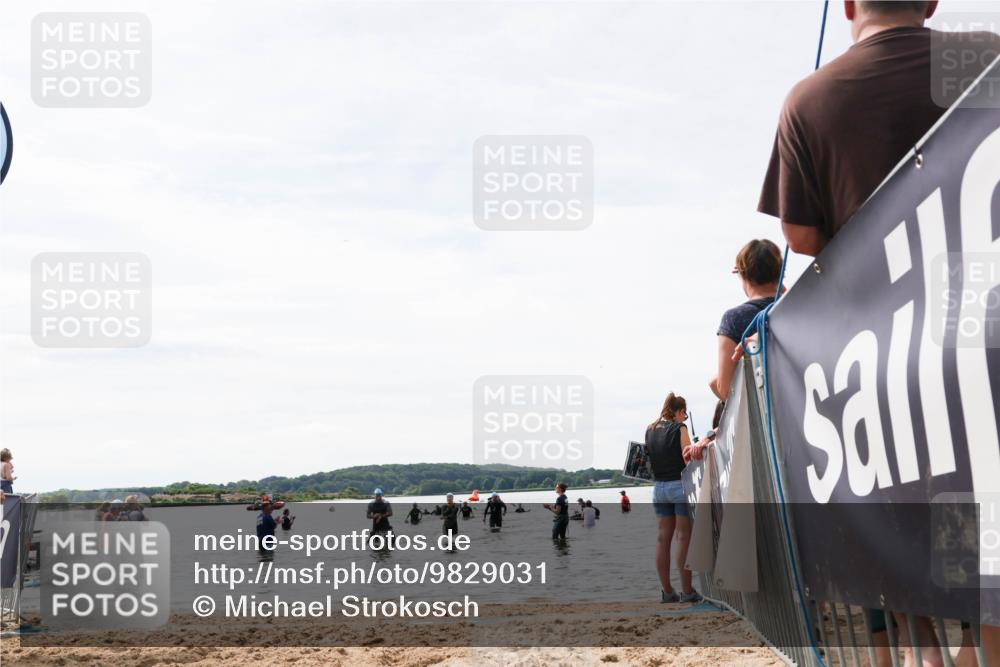 21.06.2026 - Viking Triathlon Michael Strokosch http://msf.ph/oto/9829031 21.06.2026 10:54:22 Schwimmen 237, 557 meine-sportfotos.de