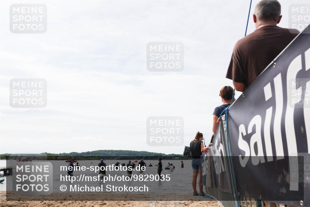 21.06.2026 - Viking Triathlon Michael Strokosch http://msf.ph/oto/9829035 21.06.2026 10:54:23 Schwimmen 557 meine-sportfotos.de