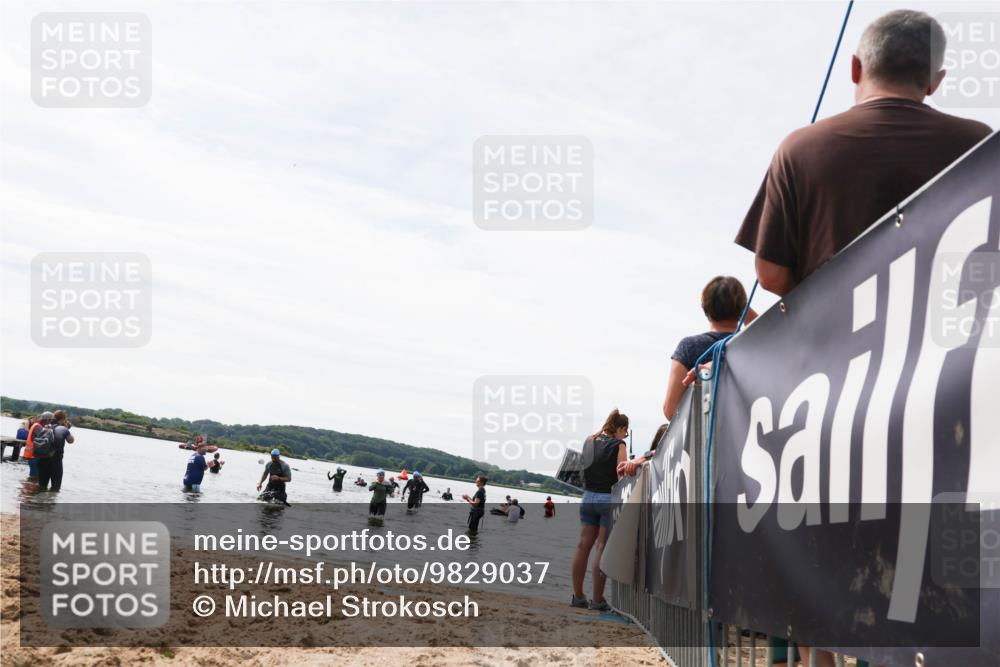 21.06.2026 - Viking Triathlon Michael Strokosch http://msf.ph/oto/9829037 21.06.2026 10:54:24 Schwimmen 427, 557 meine-sportfotos.de