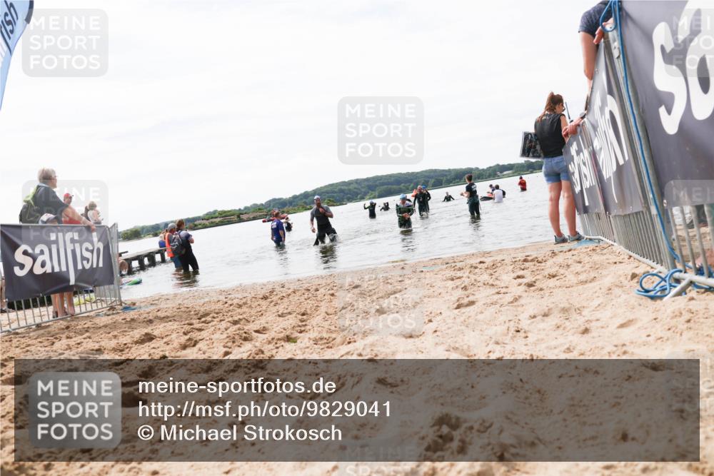 21.06.2026 - Viking Triathlon Michael Strokosch http://msf.ph/oto/9829041 21.06.2026 10:54:25 Schwimmen 427, 557 meine-sportfotos.de