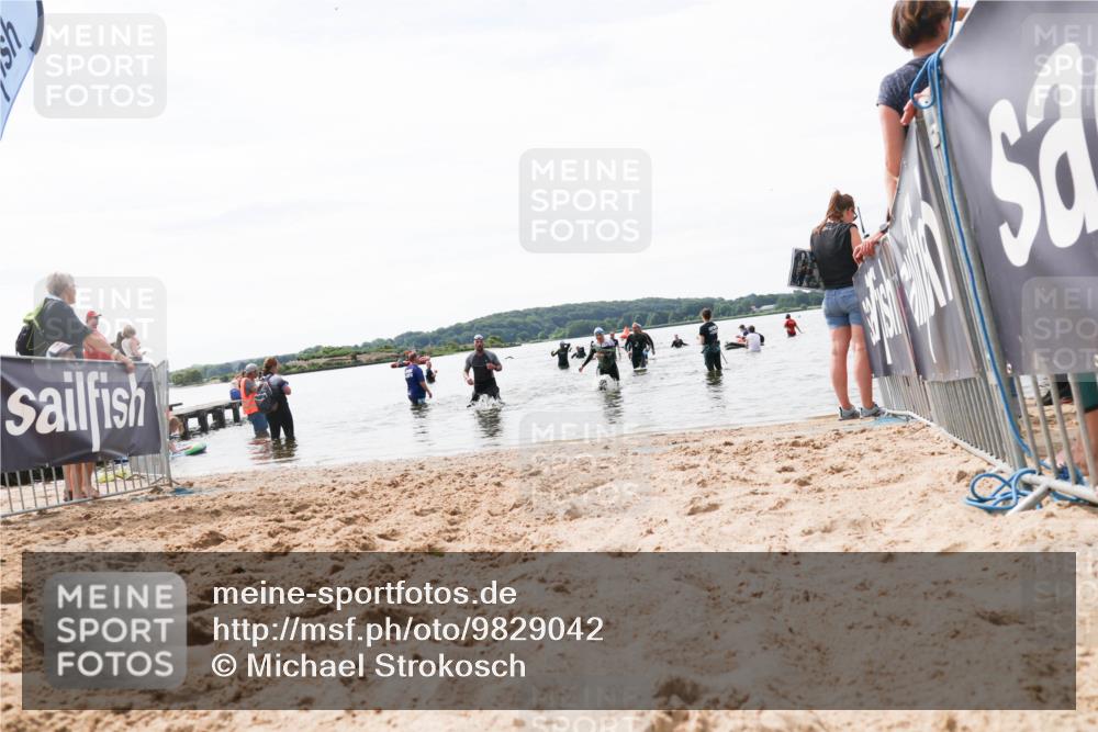 21.06.2026 - Viking Triathlon Michael Strokosch http://msf.ph/oto/9829042 21.06.2026 10:54:25 Schwimmen 427, 557 meine-sportfotos.de
