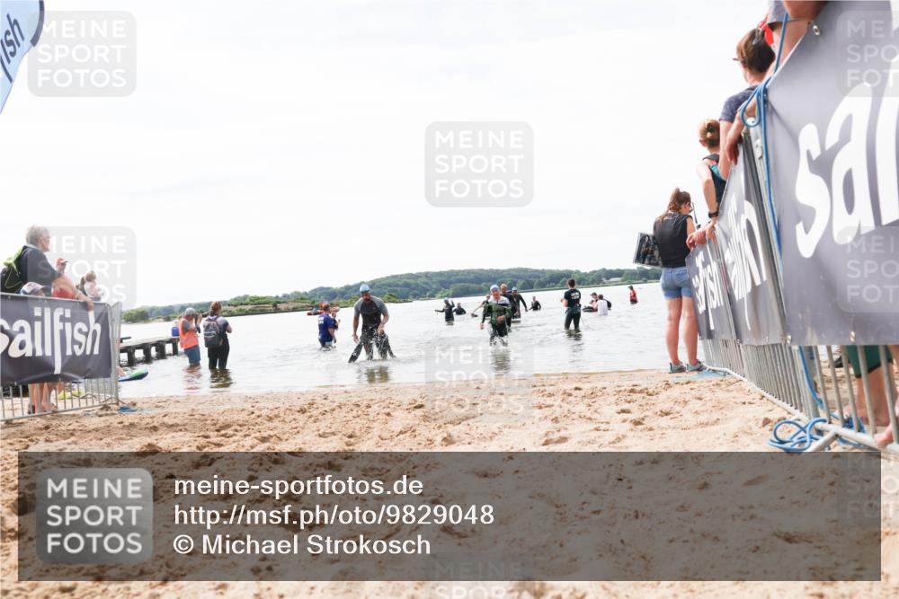 21.06.2026 - Viking Triathlon Michael Strokosch http://msf.ph/oto/9829048 21.06.2026 10:54:27 Schwimmen 427, 557 meine-sportfotos.de