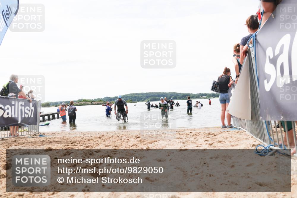 21.06.2026 - Viking Triathlon Michael Strokosch http://msf.ph/oto/9829050 21.06.2026 10:54:28 Schwimmen 427, 557 meine-sportfotos.de