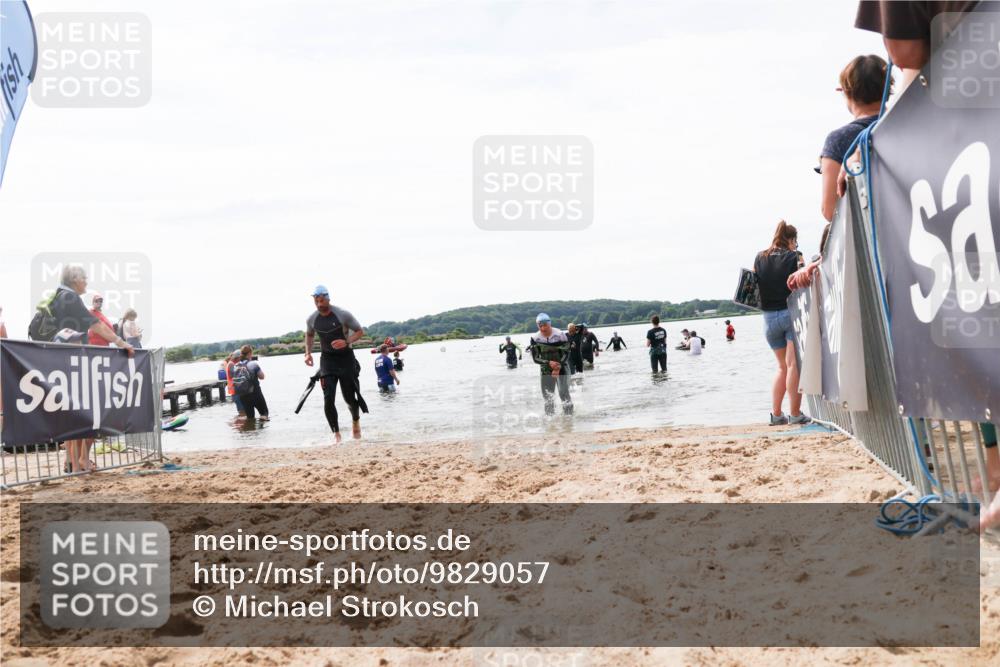 21.06.2026 - Viking Triathlon Michael Strokosch http://msf.ph/oto/9829057 21.06.2026 10:54:30 Schwimmen 427, 557 meine-sportfotos.de