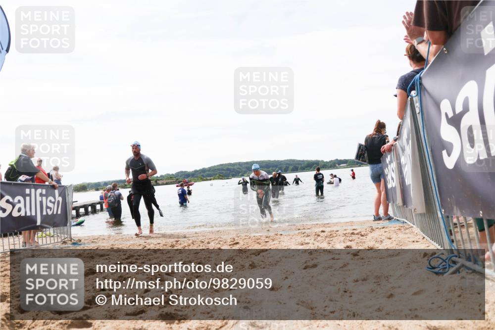 21.06.2026 - Viking Triathlon Michael Strokosch http://msf.ph/oto/9829059 21.06.2026 10:54:31 Schwimmen 427, 557 meine-sportfotos.de