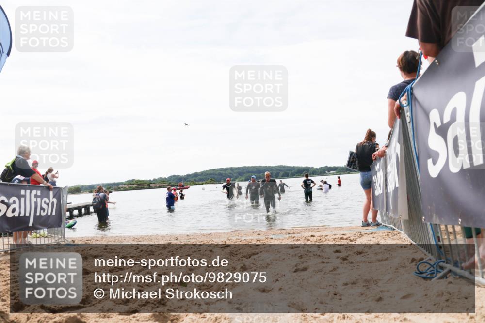 21.06.2026 - Viking Triathlon Michael Strokosch http://msf.ph/oto/9829075 21.06.2026 10:54:36 Schwimmen 413, 427, 557, 613 meine-sportfotos.de