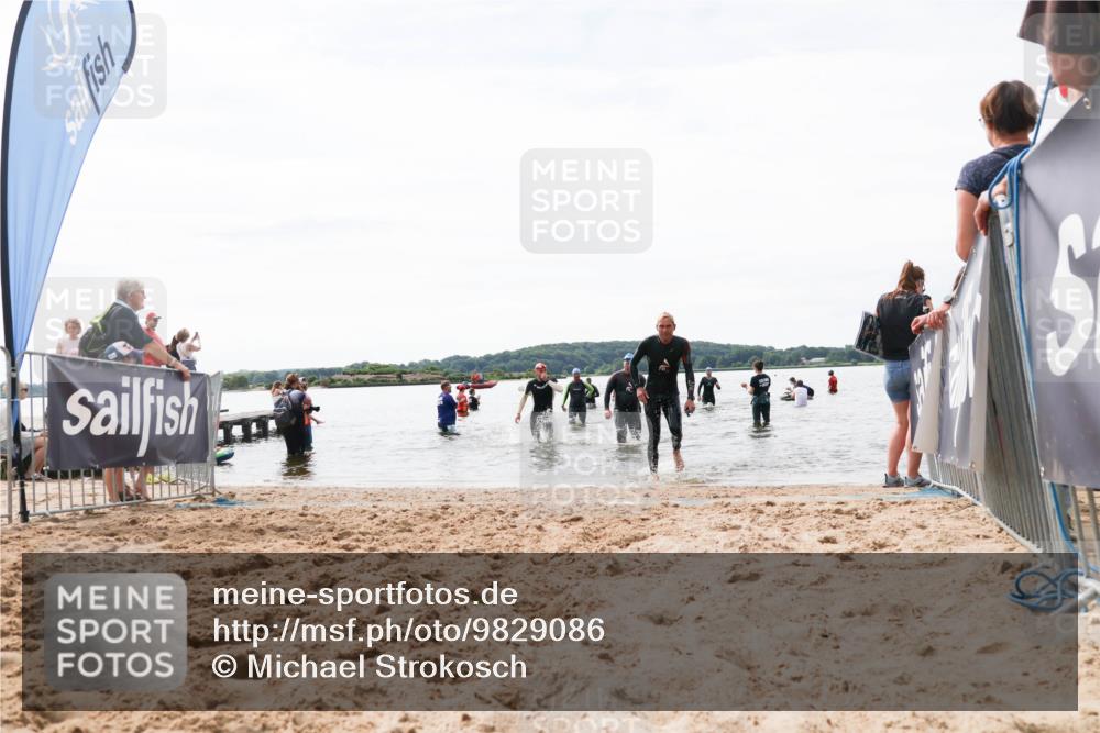21.06.2026 - Viking Triathlon Michael Strokosch http://msf.ph/oto/9829086 21.06.2026 10:54:40 Schwimmen 413, 504, 613 meine-sportfotos.de