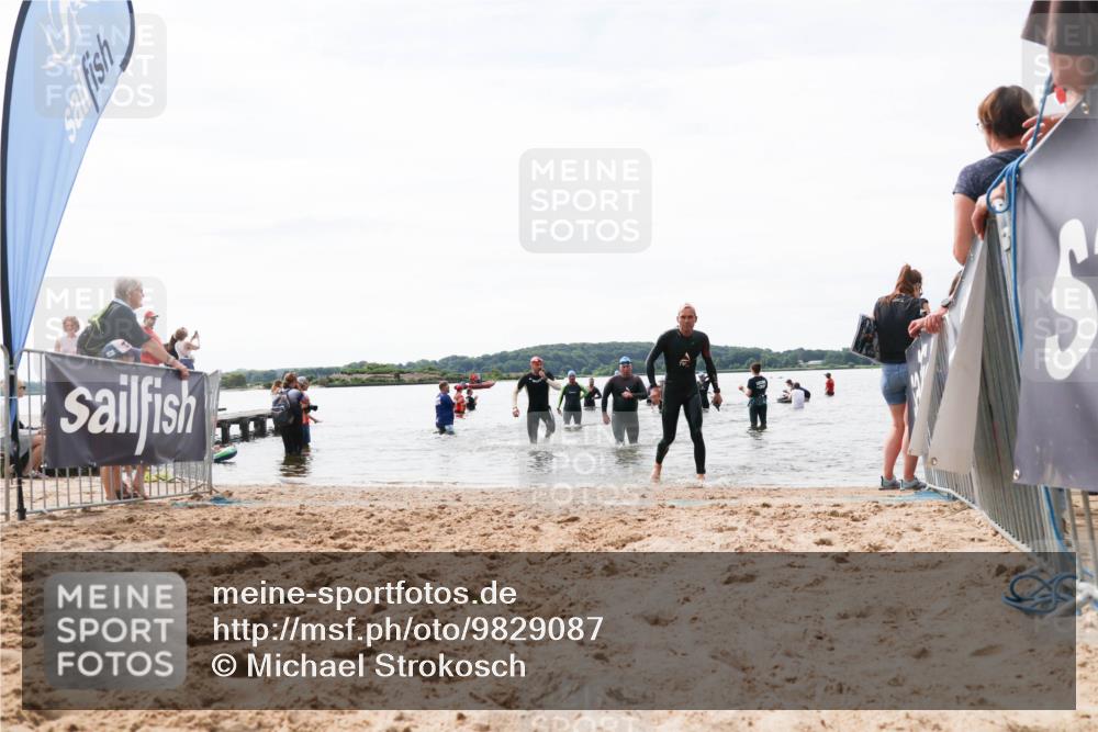 21.06.2026 - Viking Triathlon Michael Strokosch http://msf.ph/oto/9829087 21.06.2026 10:54:40 Schwimmen 413, 504, 613 meine-sportfotos.de