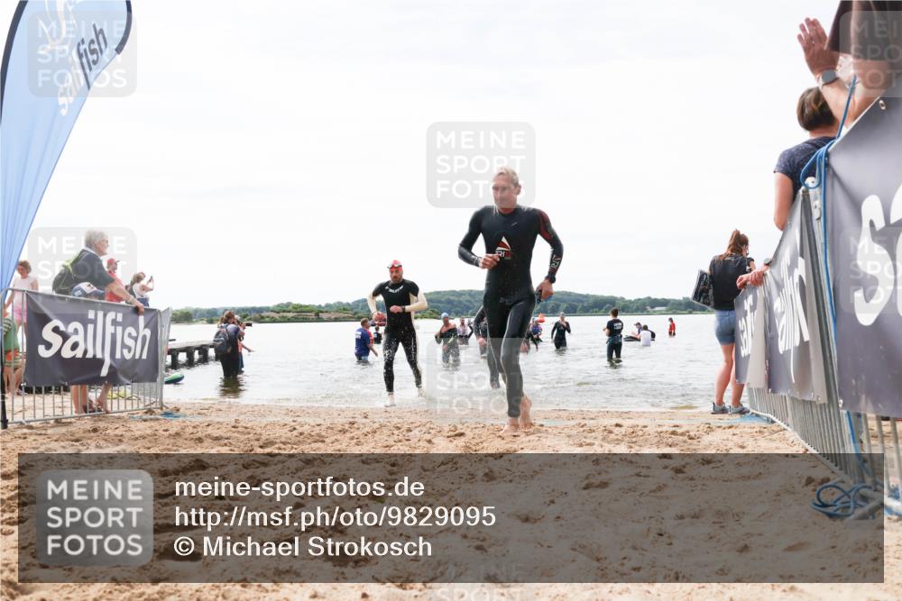 21.06.2026 - Viking Triathlon Michael Strokosch http://msf.ph/oto/9829095 21.06.2026 10:54:43 Schwimmen 413, 504, 613 meine-sportfotos.de