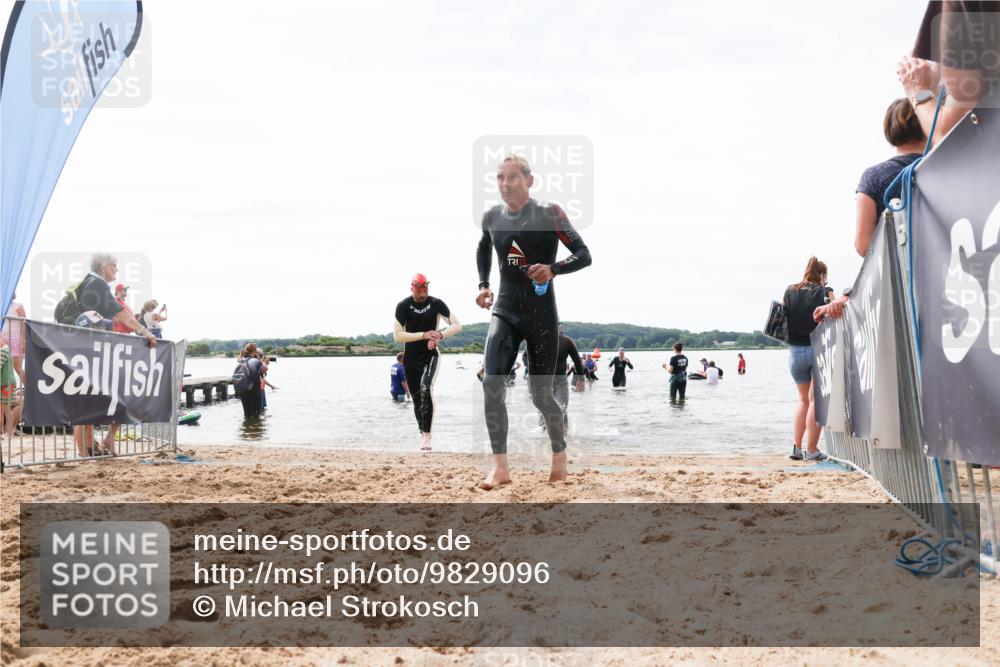 21.06.2026 - Viking Triathlon Michael Strokosch http://msf.ph/oto/9829096 21.06.2026 10:54:43 Schwimmen 413, 504, 613 meine-sportfotos.de