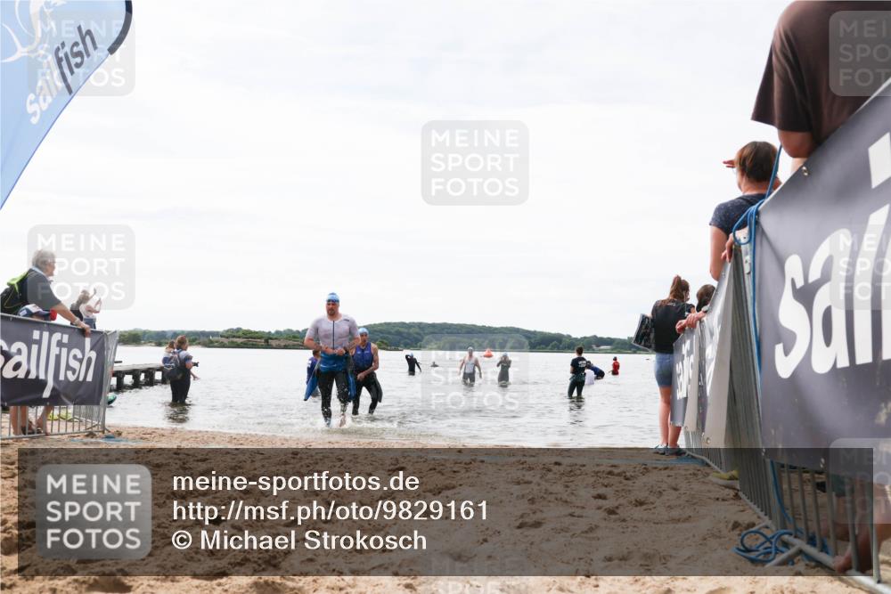 21.06.2026 - Viking Triathlon Michael Strokosch http://msf.ph/oto/9829161 21.06.2026 10:55:05 Schwimmen 52, 160, 309, 509 meine-sportfotos.de