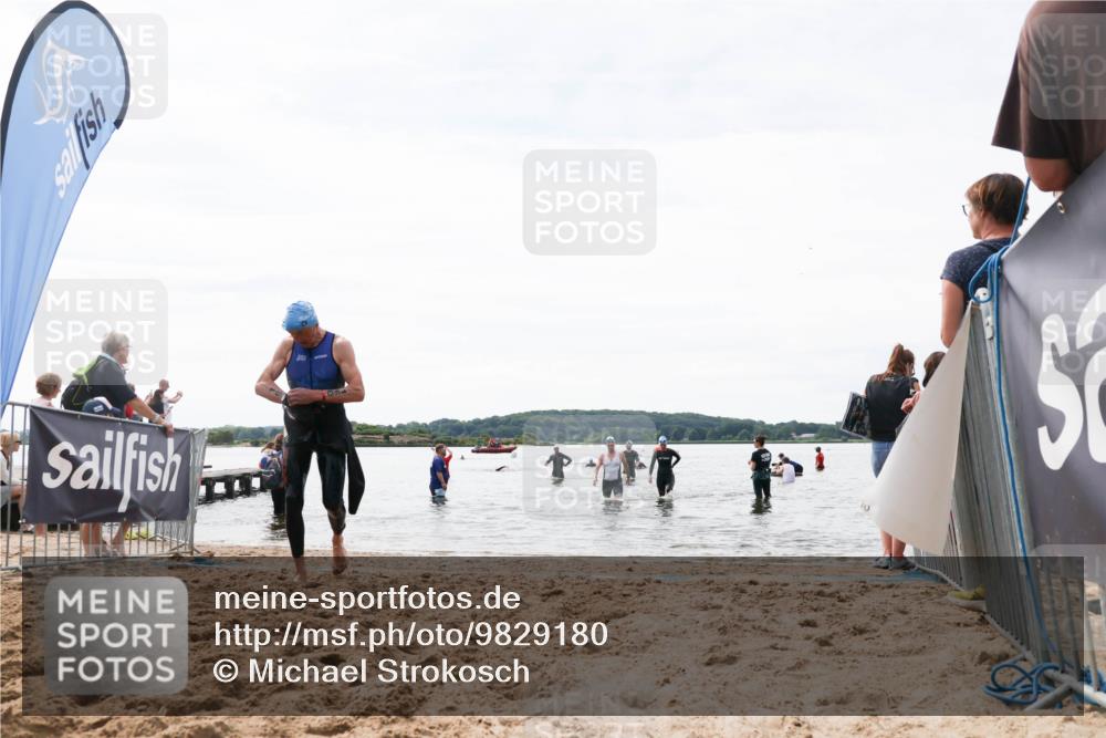 21.06.2026 - Viking Triathlon Michael Strokosch http://msf.ph/oto/9829180 21.06.2026 10:55:11 Schwimmen 160, 309 meine-sportfotos.de
