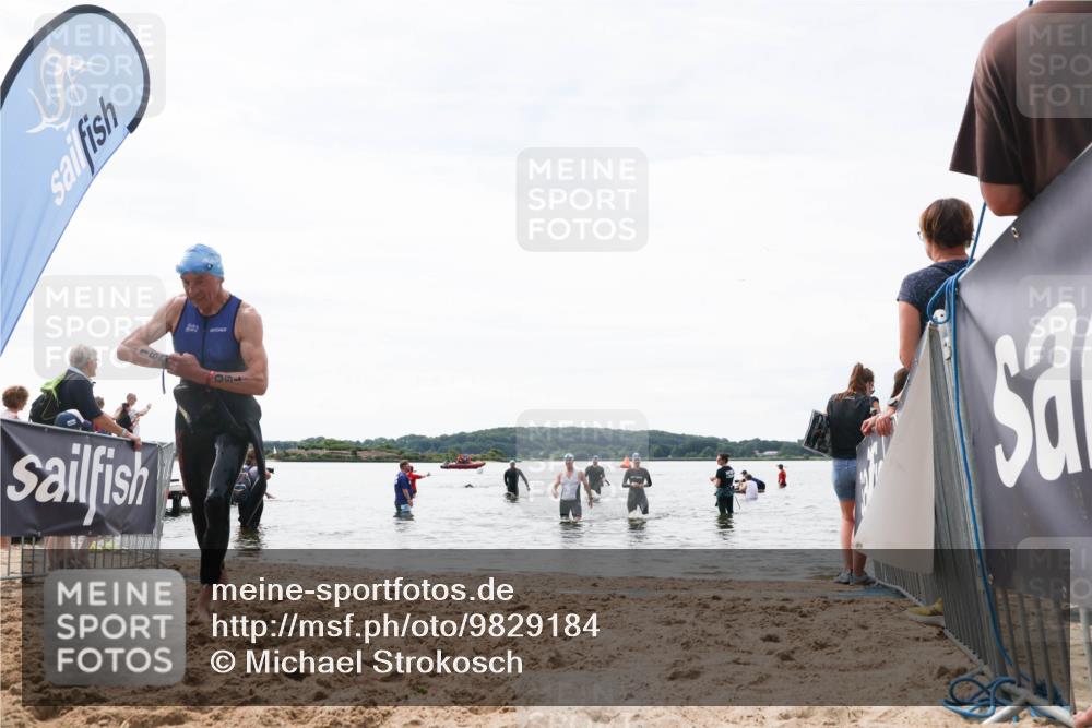 21.06.2026 - Viking Triathlon Michael Strokosch http://msf.ph/oto/9829184 21.06.2026 10:55:13 Schwimmen 160, 566 meine-sportfotos.de