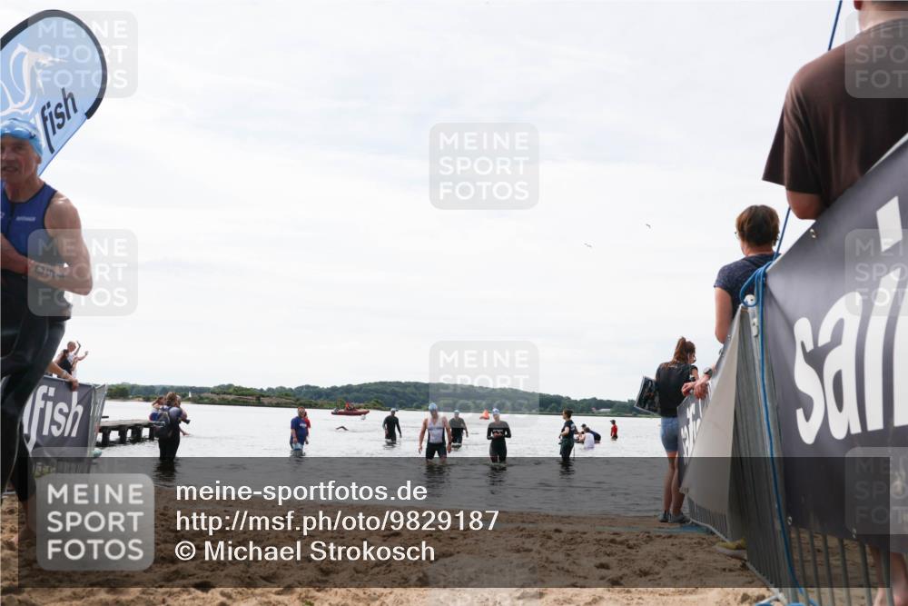 21.06.2026 - Viking Triathlon Michael Strokosch http://msf.ph/oto/9829187 21.06.2026 10:55:14 Schwimmen 160, 566 meine-sportfotos.de
