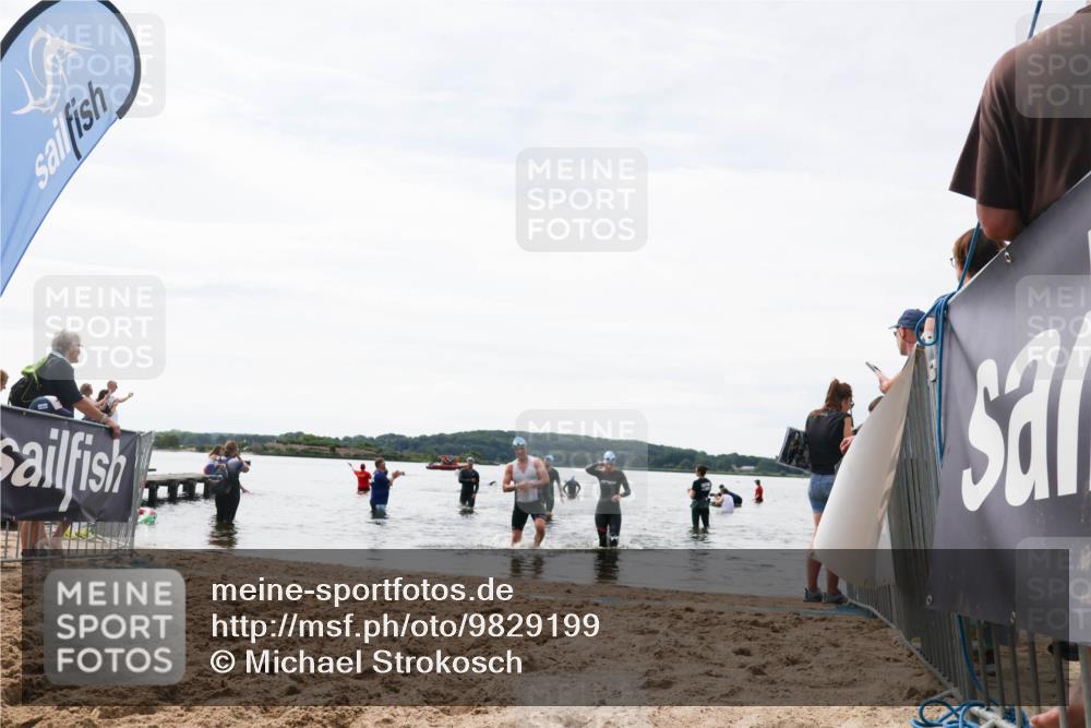21.06.2026 - Viking Triathlon Michael Strokosch http://msf.ph/oto/9829199 21.06.2026 10:55:18 Schwimmen 305, 344, 566 meine-sportfotos.de
