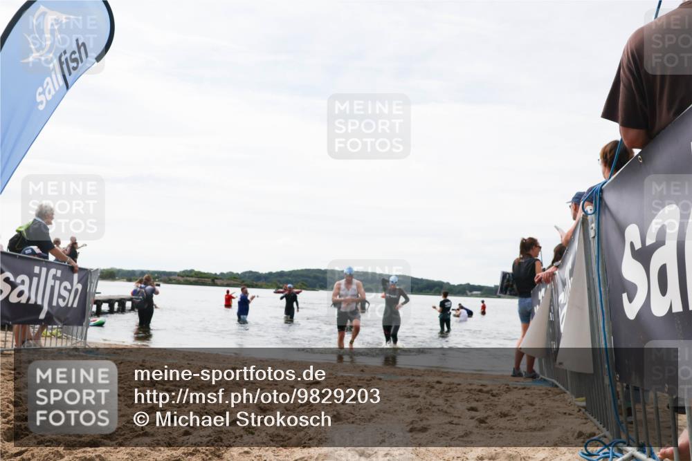 21.06.2026 - Viking Triathlon Michael Strokosch http://msf.ph/oto/9829203 21.06.2026 10:55:19 Schwimmen 305, 344, 566 meine-sportfotos.de