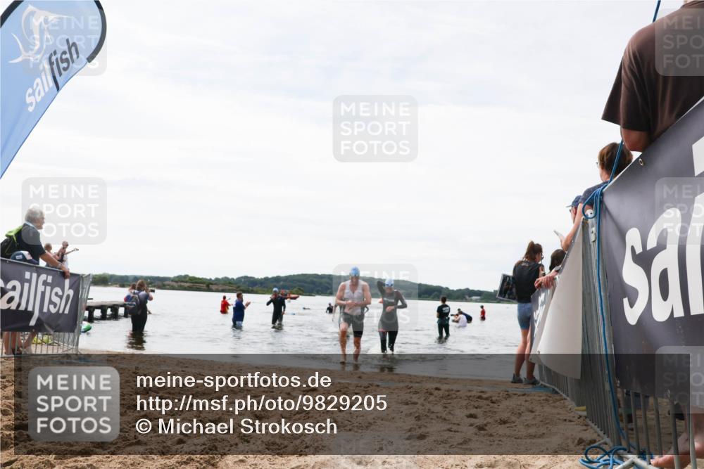 21.06.2026 - Viking Triathlon Michael Strokosch http://msf.ph/oto/9829205 21.06.2026 10:55:20 Schwimmen 305, 344, 566 meine-sportfotos.de
