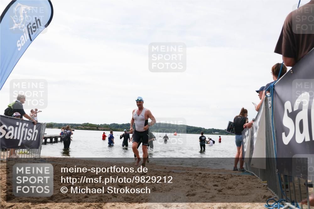 21.06.2026 - Viking Triathlon Michael Strokosch http://msf.ph/oto/9829212 21.06.2026 10:55:22 Schwimmen 305, 344, 566 meine-sportfotos.de