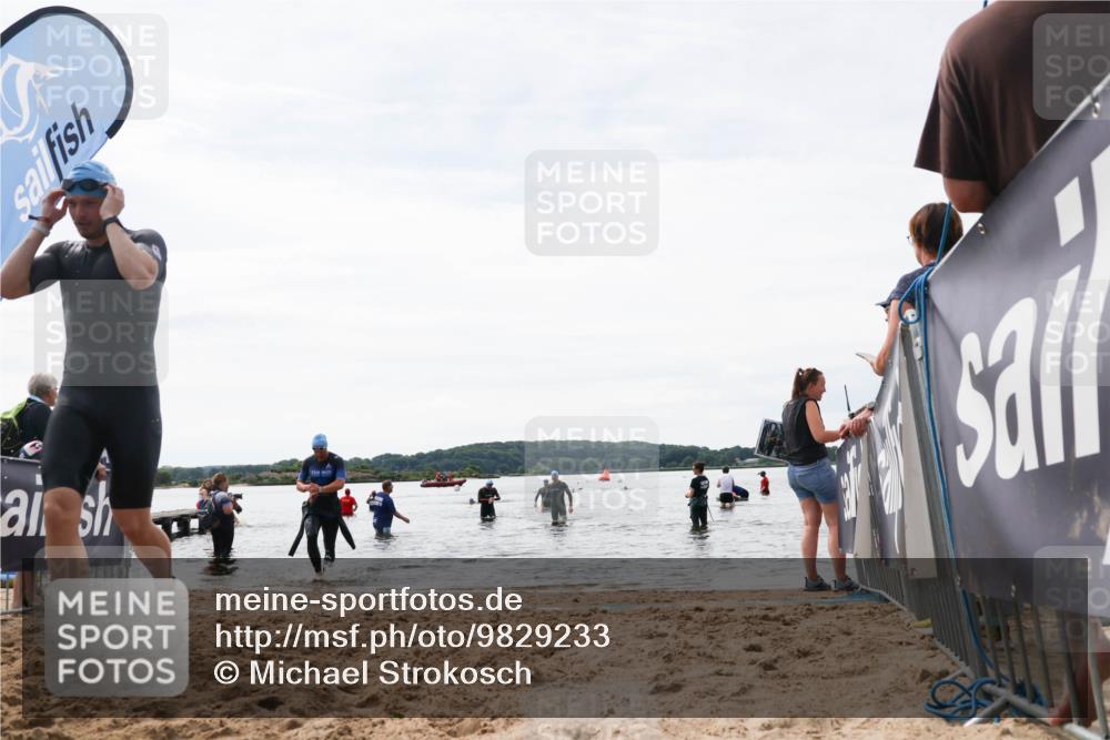21.06.2026 - Viking Triathlon Michael Strokosch http://msf.ph/oto/9829233 21.06.2026 10:55:29 Schwimmen 305, 344, 561 meine-sportfotos.de