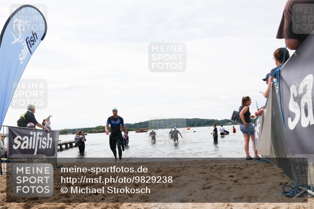 21.06.2026 - Viking Triathlon Michael Strokosch http://msf.ph/oto/9829238 21.06.2026 10:55:31 Schwimmen 305, 561 meine-sportfotos.de