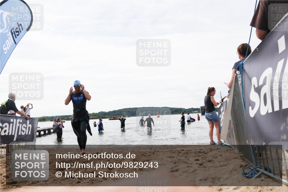 21.06.2026 - Viking Triathlon Michael Strokosch http://msf.ph/oto/9829243 21.06.2026 10:55:32 Schwimmen 305, 561 meine-sportfotos.de