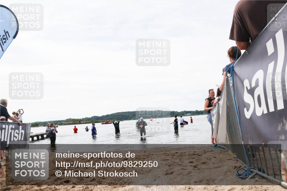 21.06.2026 - Viking Triathlon Michael Strokosch http://msf.ph/oto/9829250 21.06.2026 10:55:35 Schwimmen 417, 561 meine-sportfotos.de