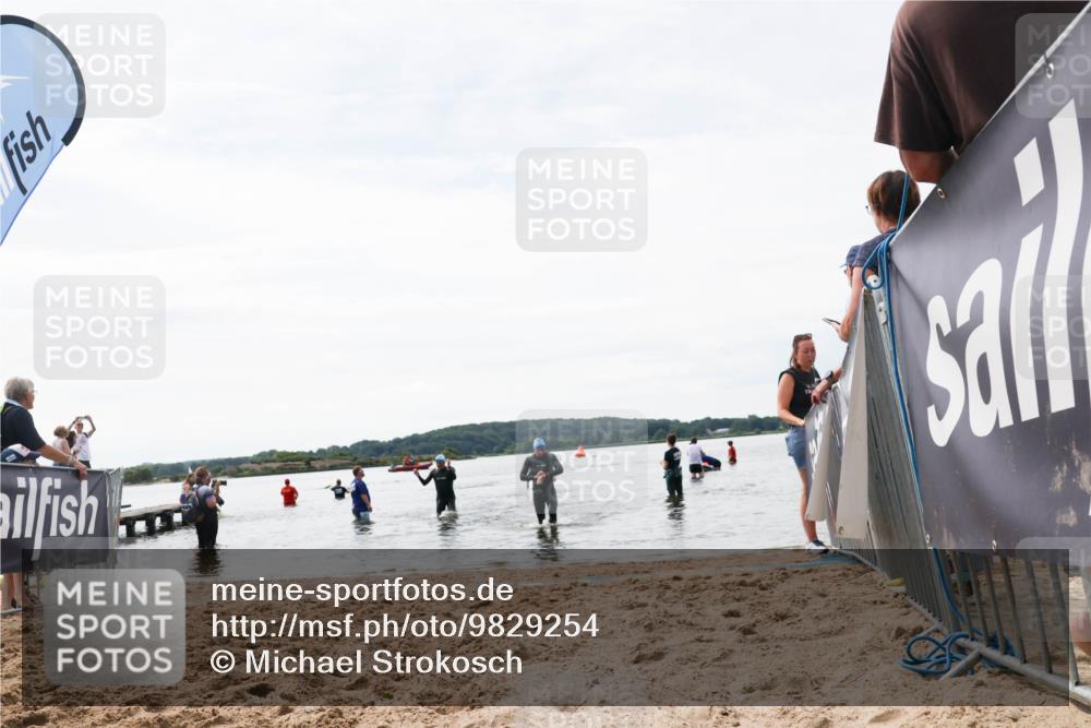 21.06.2026 - Viking Triathlon Michael Strokosch http://msf.ph/oto/9829254 21.06.2026 10:55:36 Schwimmen 81, 417, 561 meine-sportfotos.de