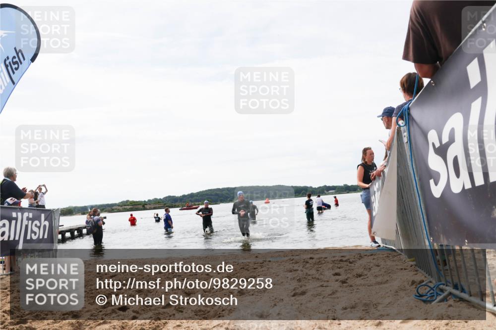 21.06.2026 - Viking Triathlon Michael Strokosch http://msf.ph/oto/9829258 21.06.2026 10:55:37 Schwimmen 81, 417, 561 meine-sportfotos.de