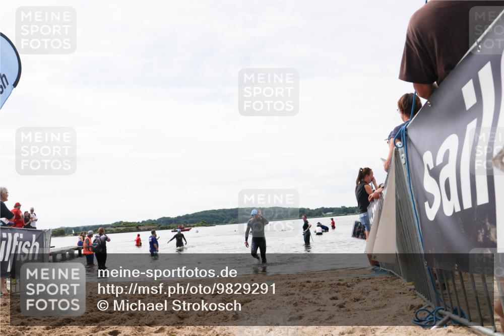 21.06.2026 - Viking Triathlon Michael Strokosch http://msf.ph/oto/9829291 21.06.2026 10:55:49 Schwimmen 77, 81 meine-sportfotos.de