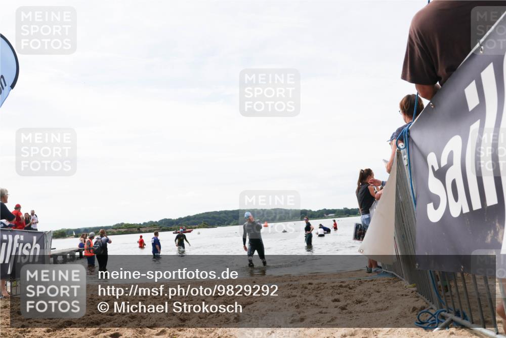 21.06.2026 - Viking Triathlon Michael Strokosch http://msf.ph/oto/9829292 21.06.2026 10:55:49 Schwimmen 77, 81 meine-sportfotos.de