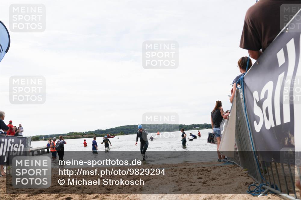 21.06.2026 - Viking Triathlon Michael Strokosch http://msf.ph/oto/9829294 21.06.2026 10:55:50 Schwimmen 77, 81 meine-sportfotos.de