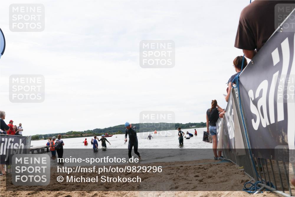 21.06.2026 - Viking Triathlon Michael Strokosch http://msf.ph/oto/9829296 21.06.2026 10:55:51 Schwimmen 77, 81, 264 meine-sportfotos.de