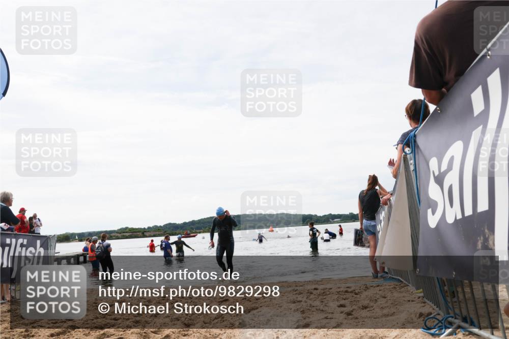 21.06.2026 - Viking Triathlon Michael Strokosch http://msf.ph/oto/9829298 21.06.2026 10:55:51 Schwimmen 77, 81, 264 meine-sportfotos.de