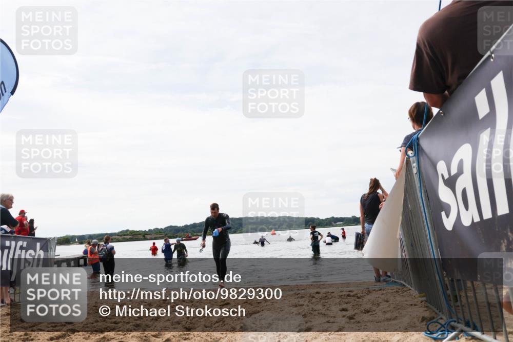 21.06.2026 - Viking Triathlon Michael Strokosch http://msf.ph/oto/9829300 21.06.2026 10:55:52 Schwimmen 77, 264 meine-sportfotos.de