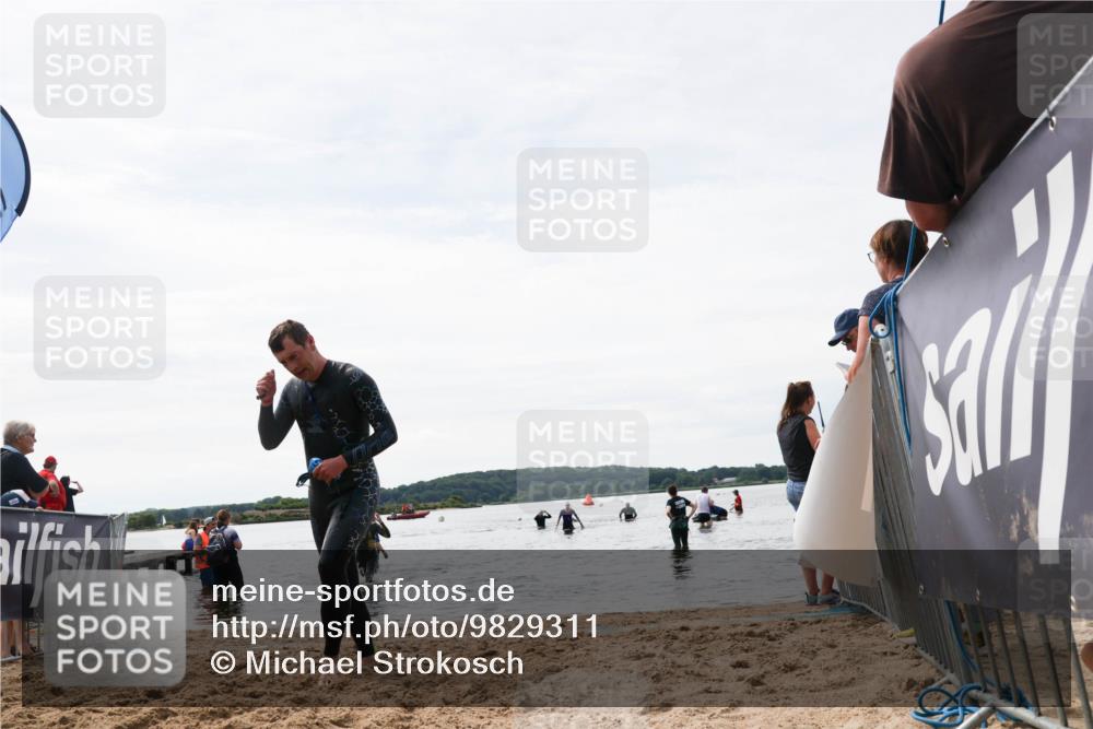 21.06.2026 - Viking Triathlon Michael Strokosch http://msf.ph/oto/9829311 21.06.2026 10:55:56 Schwimmen 77, 264 meine-sportfotos.de