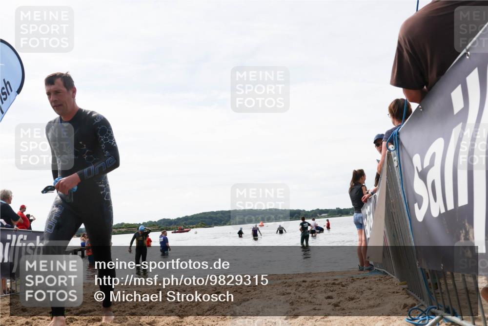 21.06.2026 - Viking Triathlon Michael Strokosch http://msf.ph/oto/9829315 21.06.2026 10:55:57 Schwimmen 77, 264 meine-sportfotos.de