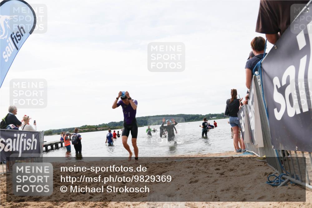 21.06.2026 - Viking Triathlon Michael Strokosch http://msf.ph/oto/9829369 21.06.2026 10:56:15 Schwimmen 117, 357, 502 meine-sportfotos.de