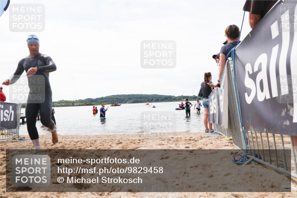 21.06.2026 - Viking Triathlon Michael Strokosch http://msf.ph/oto/9829458 21.06.2026 10:56:45 Schwimmen 374 meine-sportfotos.de
