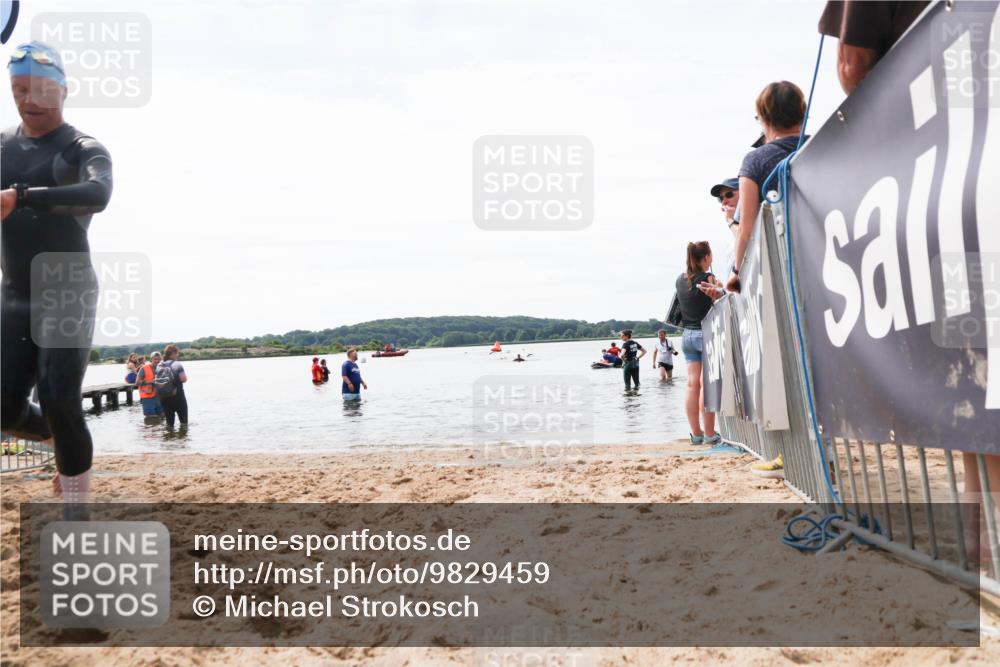 21.06.2026 - Viking Triathlon Michael Strokosch http://msf.ph/oto/9829459 21.06.2026 10:56:46 Schwimmen 374 meine-sportfotos.de