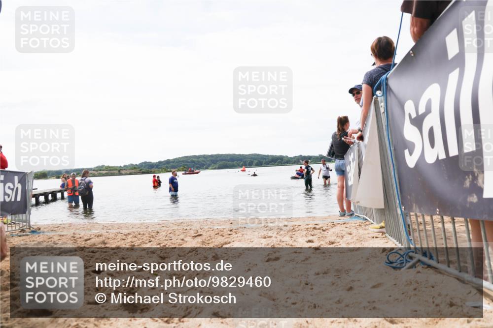 21.06.2026 - Viking Triathlon Michael Strokosch http://msf.ph/oto/9829460 21.06.2026 10:56:46 Schwimmen 374 meine-sportfotos.de