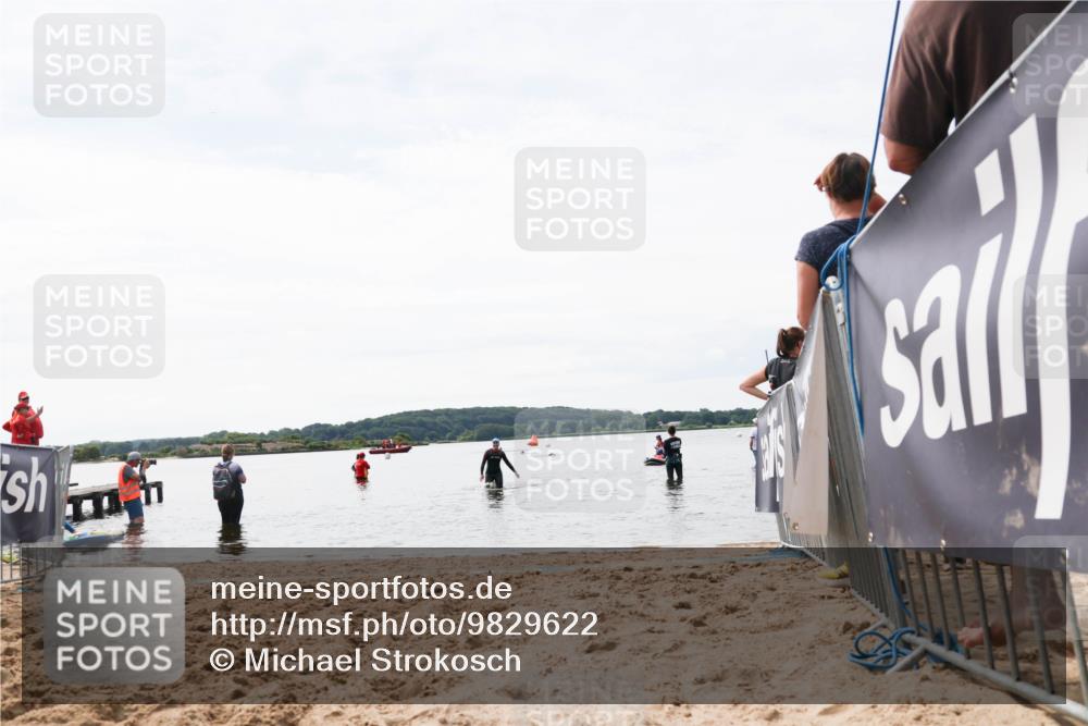21.06.2026 - Viking Triathlon Michael Strokosch http://msf.ph/oto/9829622 21.06.2026 10:57:45 Schwimmen 652 meine-sportfotos.de